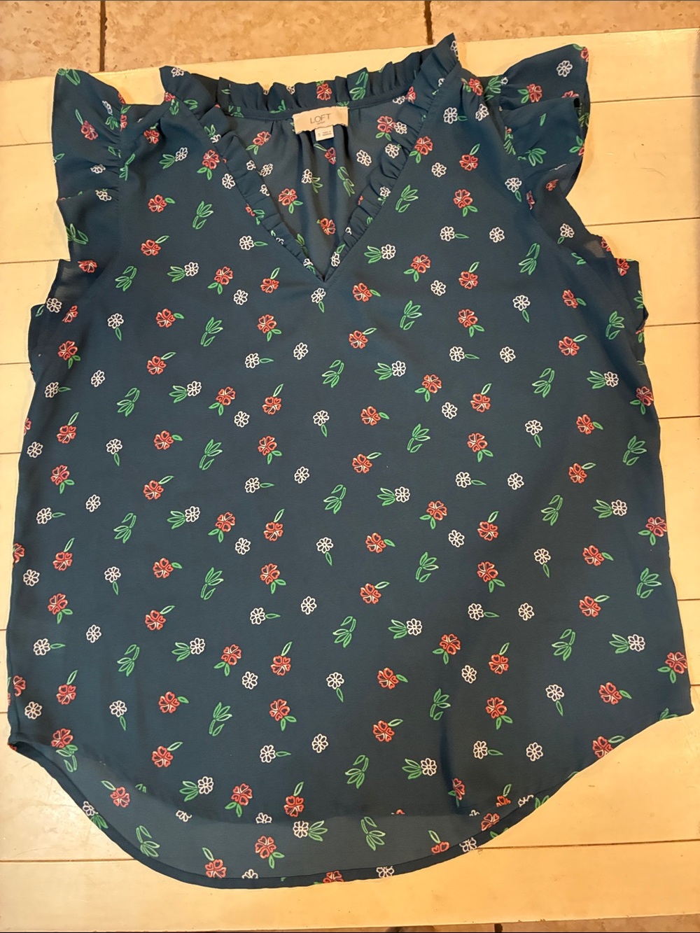 Loft skeevless flutter ruffle blouse. Size Small